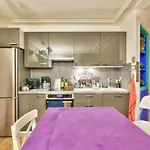 Bright For 3 With Balcony - 11e Bastille Διαμέρισμα *