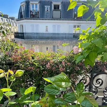 Bright For 3 With Balcony - 11e Bastille Apartman *