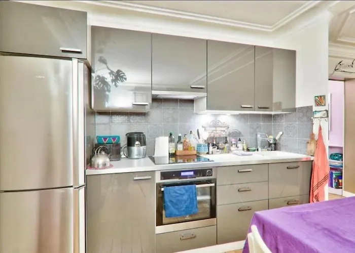 Bright For 3 With Balcony - 11e Bastille Διαμέρισμα *